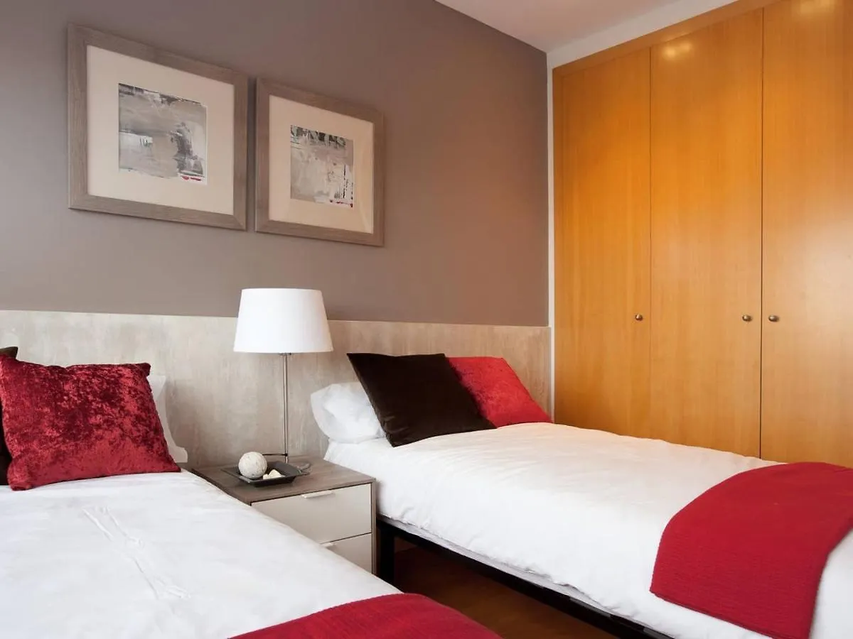 Taulat Diagonal Mar Pool Apartments Barcelona